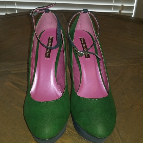 Platform Heels - Picture 2 of 4